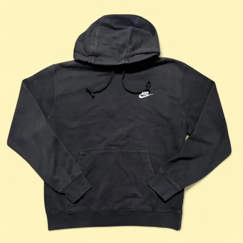 Nike early 2010s black hoodie